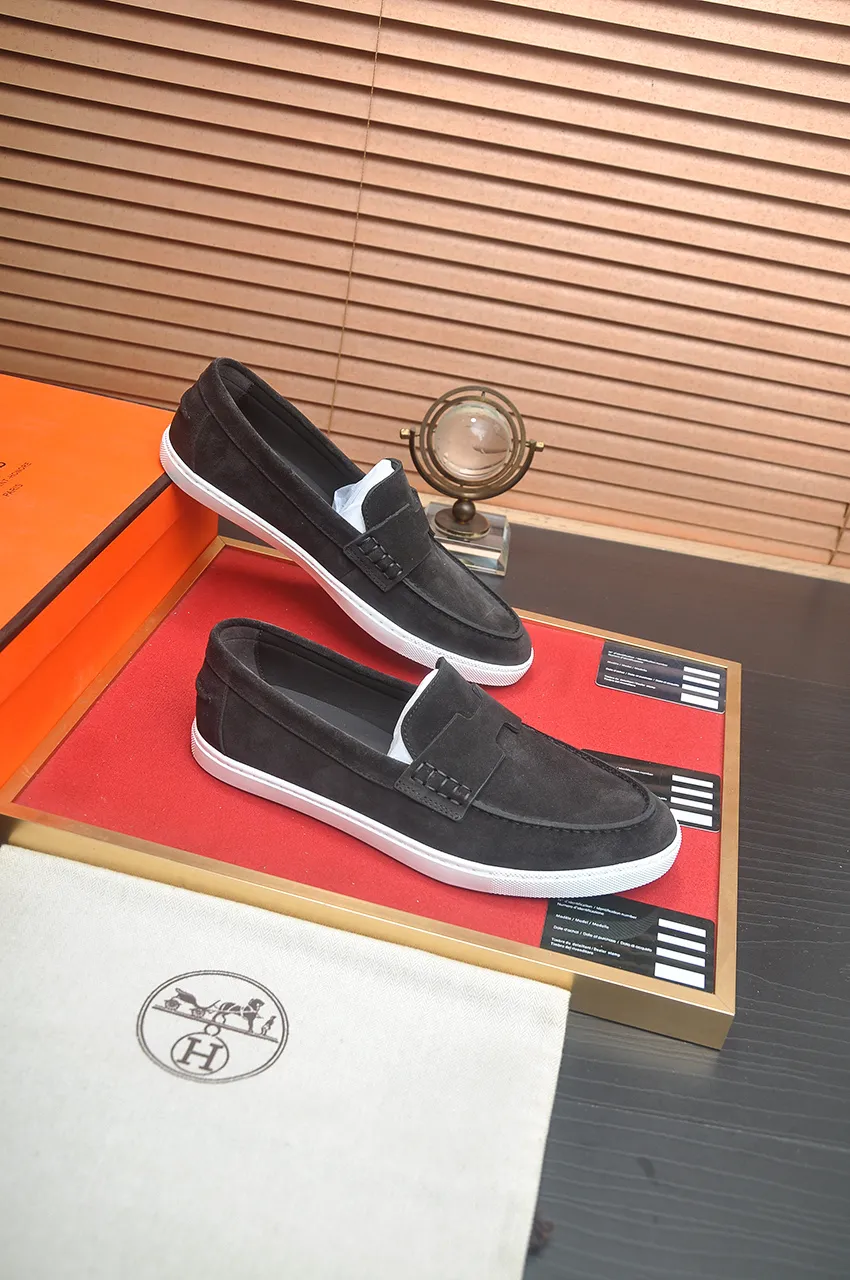 Men's shoes💰540💶[HERMES] (cowhide lining)🍀Italian top luxury🍀He does not pursue novel styles and gorgeous colors, but attracts the favor of successful men with his flawless, elegant and classic style. Formal leather shoes This very comfortable, simple and stable style allows you to easily match any style! The pattern is absolutely 1:1 refined from the original case, and we strive for excellence in materials, imported cowhide + cowhide lining💪💪💪extraordinary texture👍! .Code number: 39-45 (45 customized)